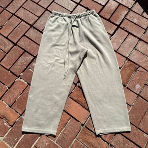 Fear of God Essentials Baggy Sweatpants Size M - Pre-Owned